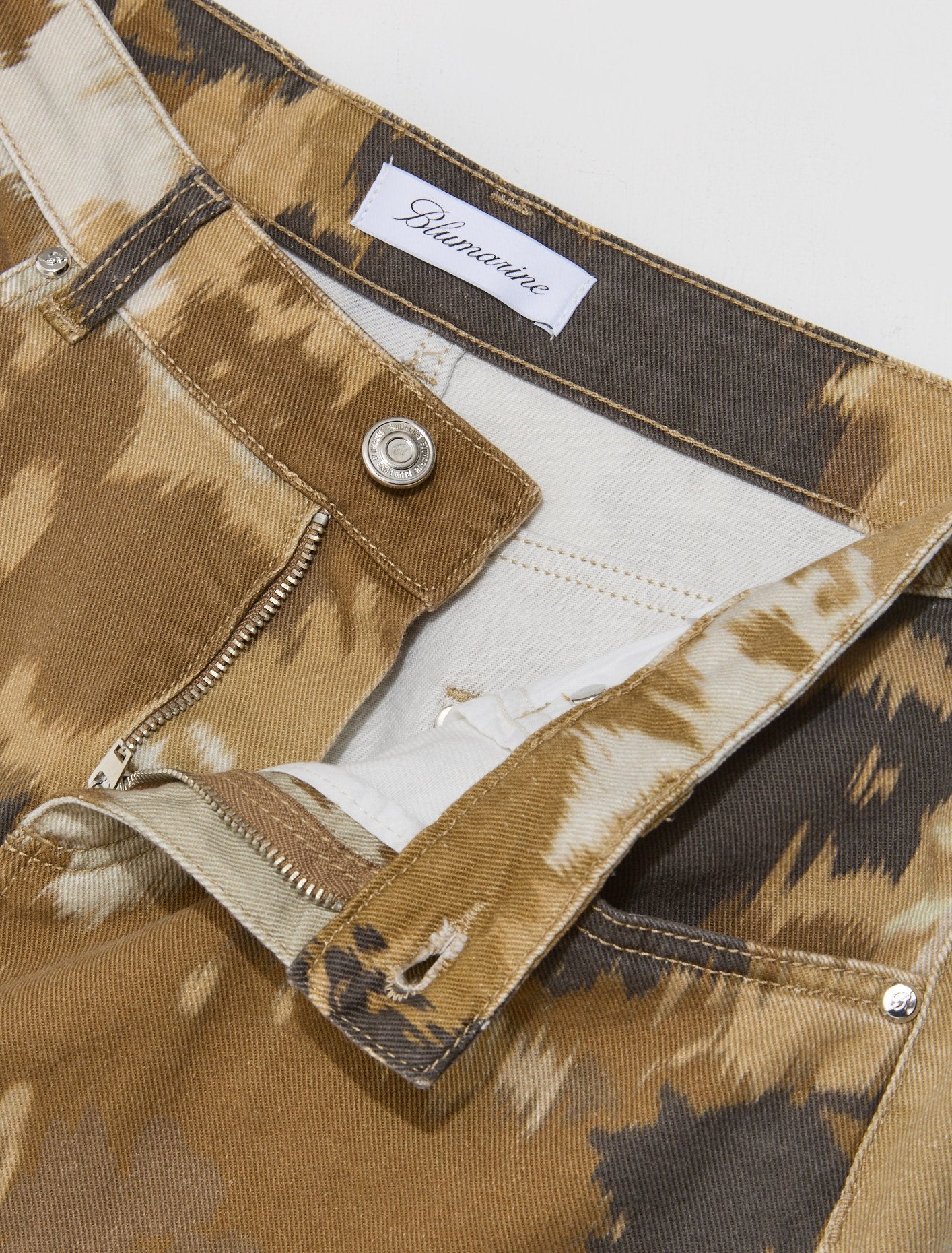 Chiné Camouflage Print Cargo Pants in Camoscio - Image 2