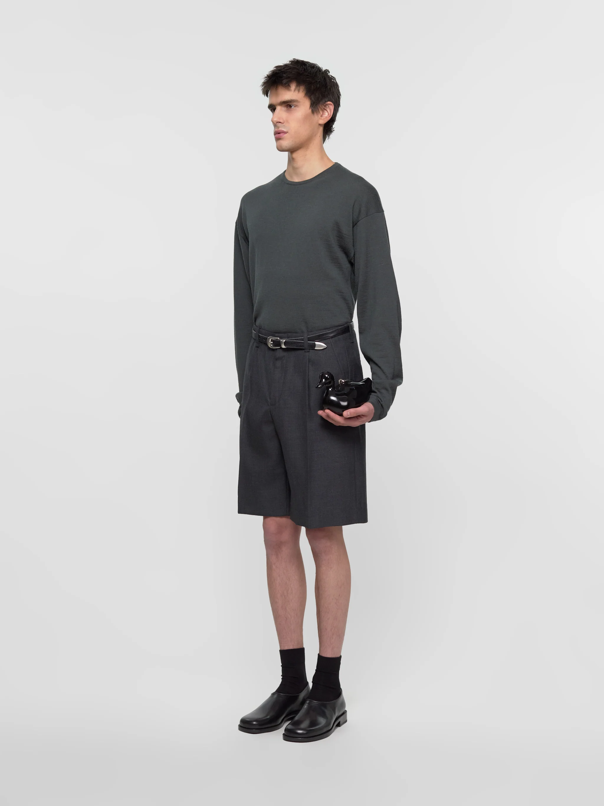 Crew Neck Jumper in Carbon - Image 4