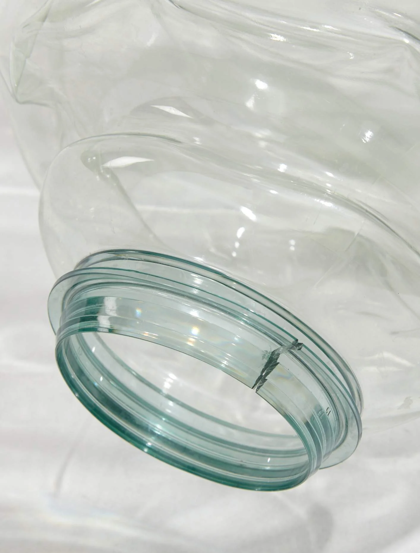 Eros Torso Hue Vase in Green - Image 2