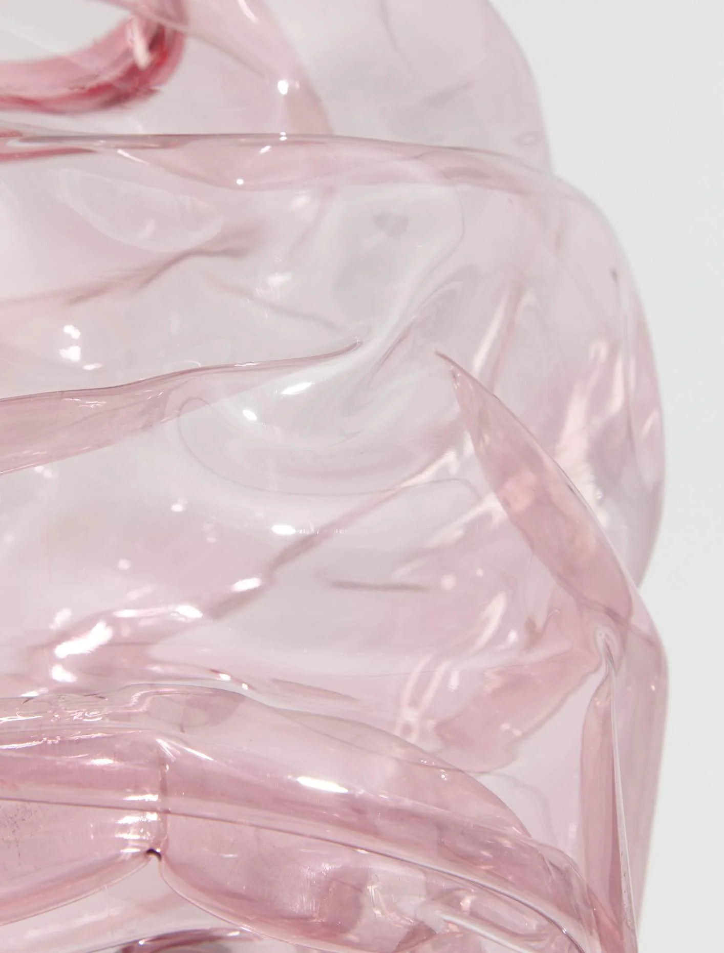 Eros Torso Hue Vase in Pink - Image 4