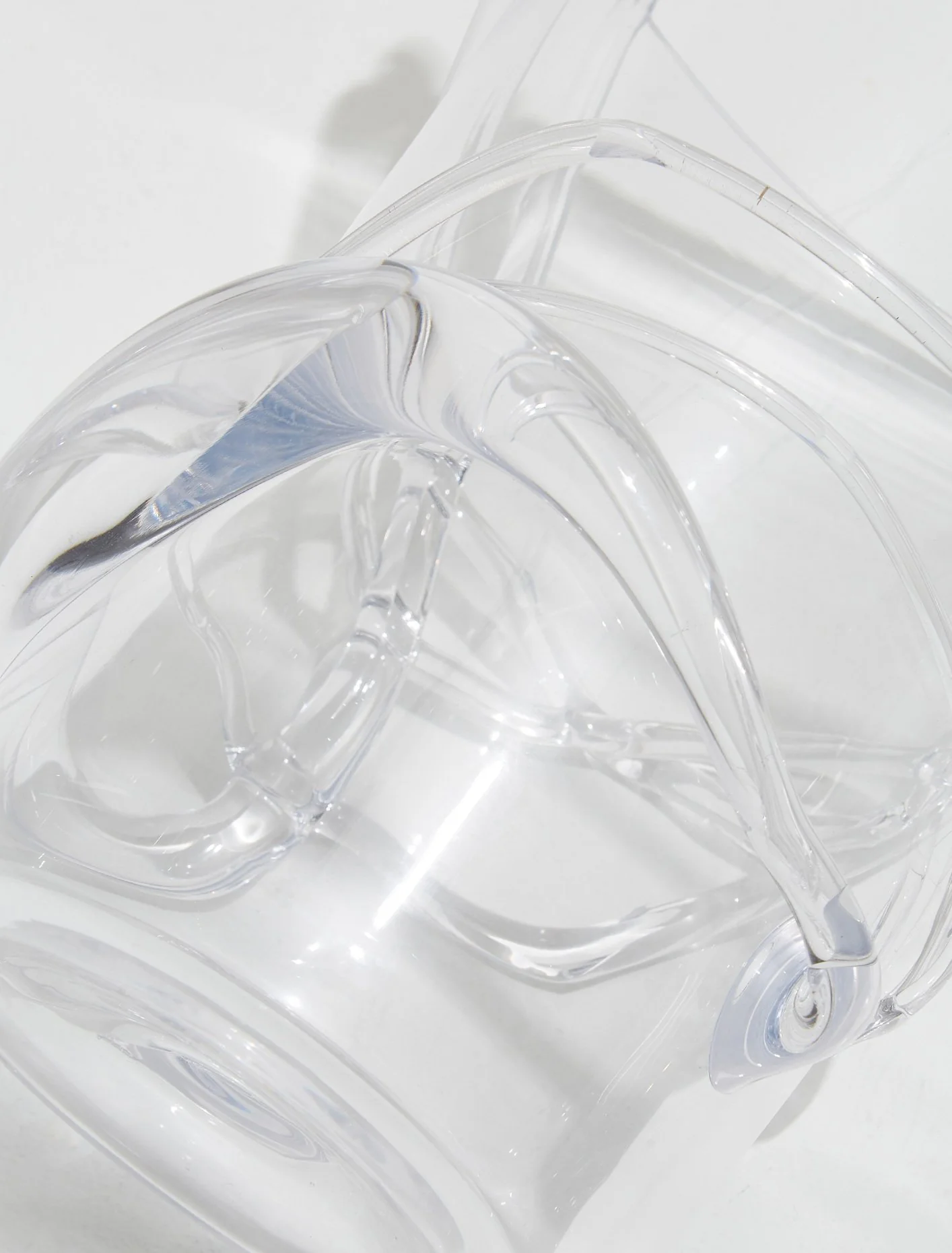 Ivy Vase in Clear - Image 3
