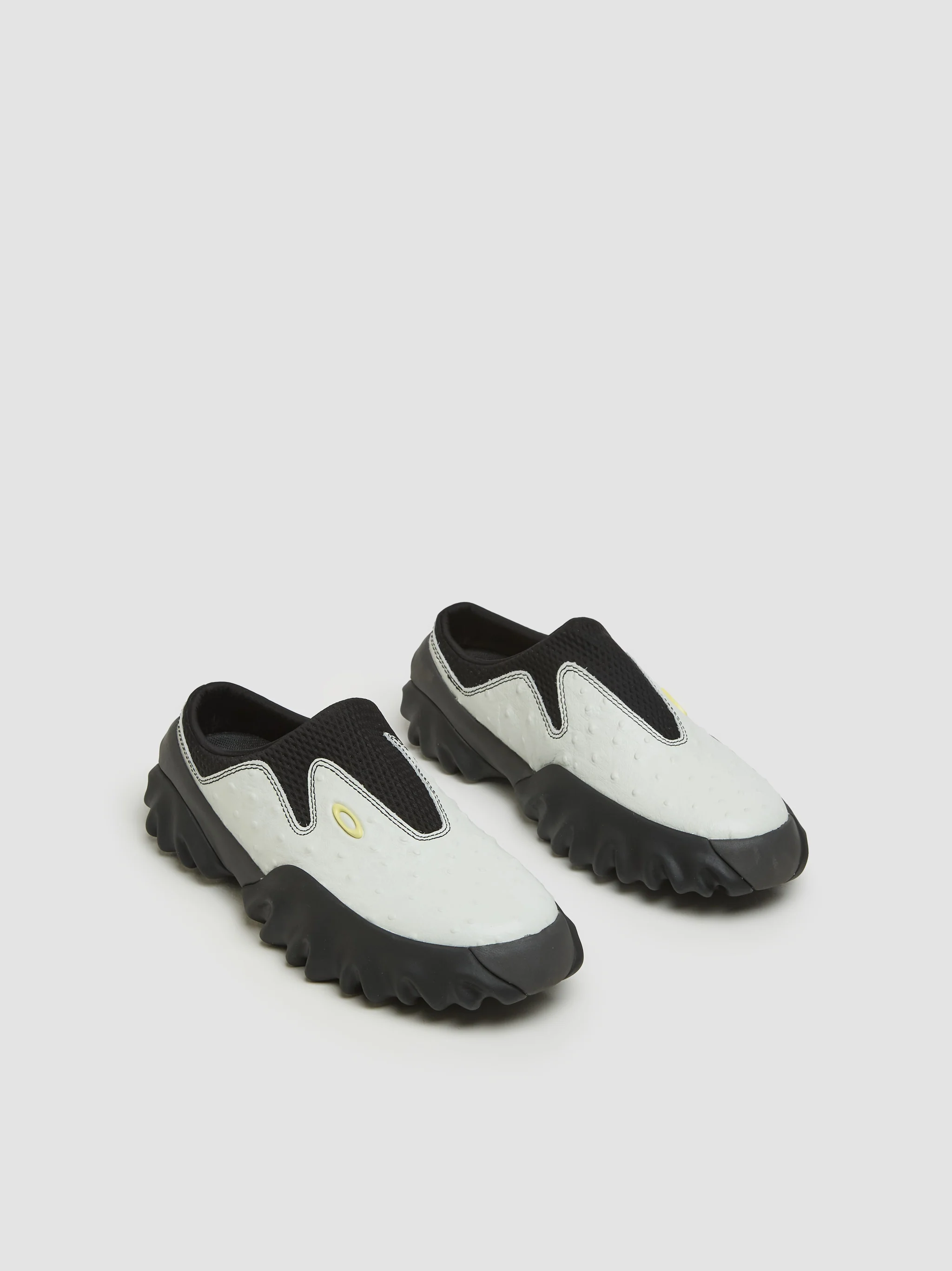 Ostrich Chop Saw Mule in White - Image 2