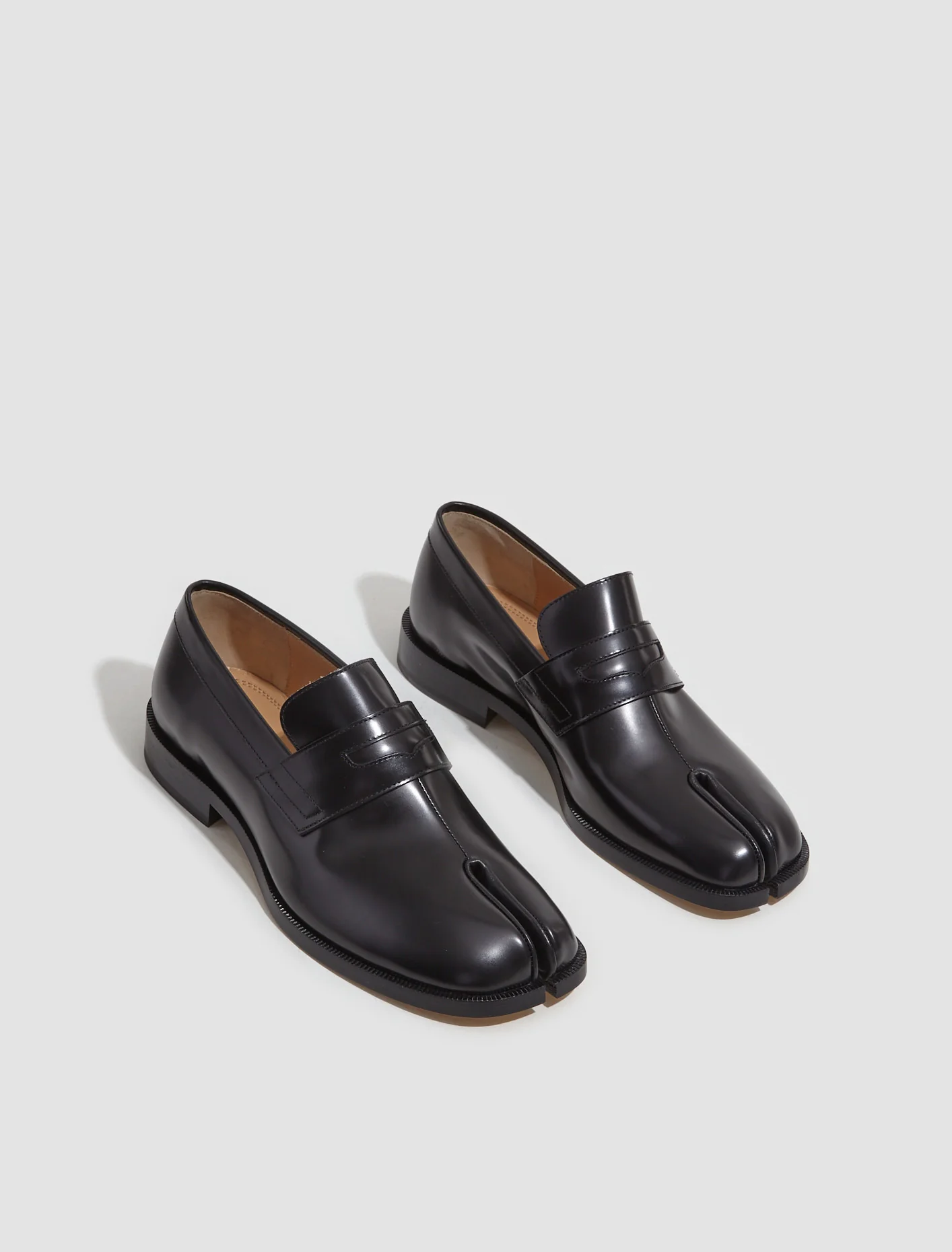 Tabi Loafers in Black - Image 2