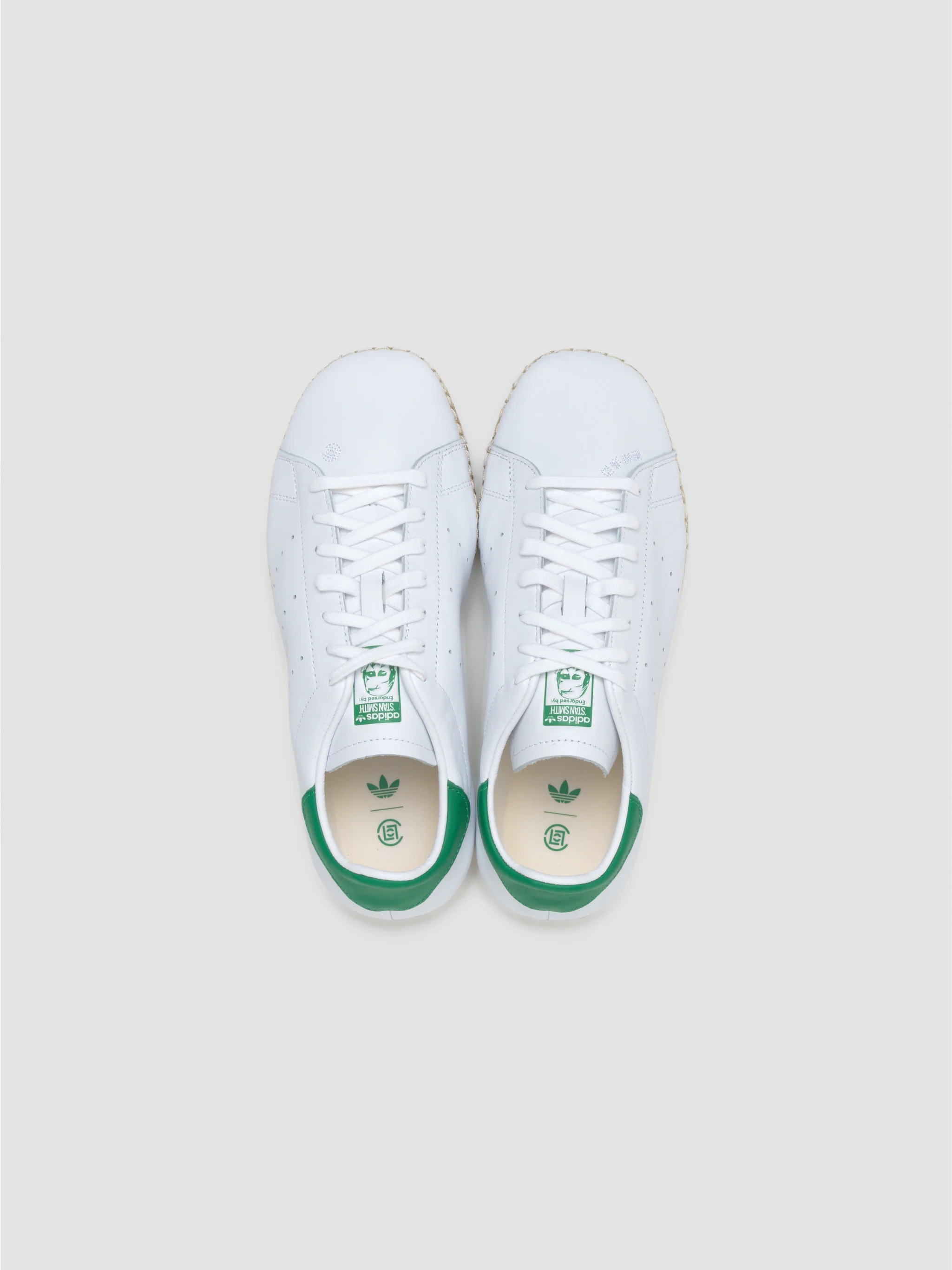 x CLOT Stan Smith Sneaker in White & Green - Image 3